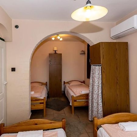 Bed and Breakfast Csillagtura Panzio à Eger Extérieur photo