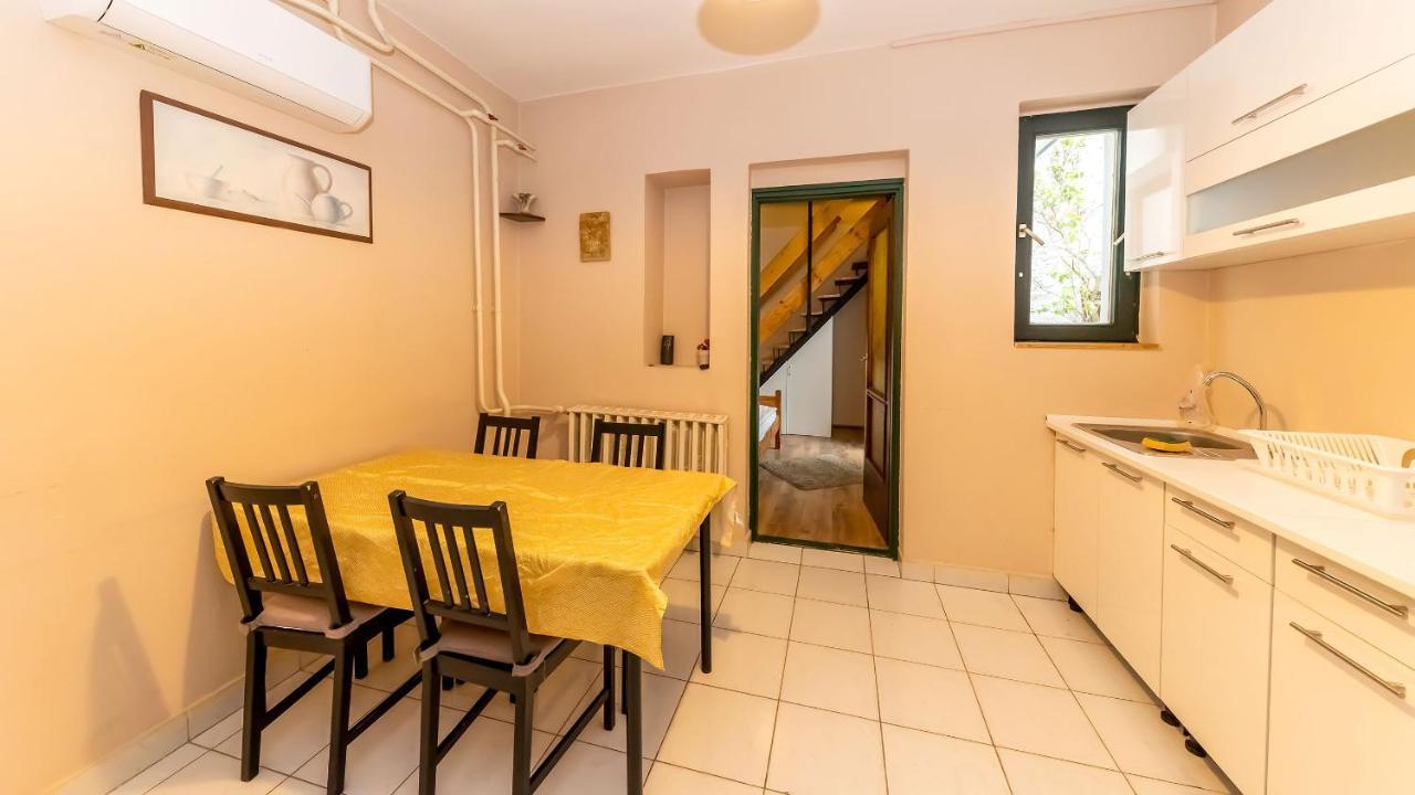 Bed and Breakfast Csillagtura Panzio à Eger Extérieur photo